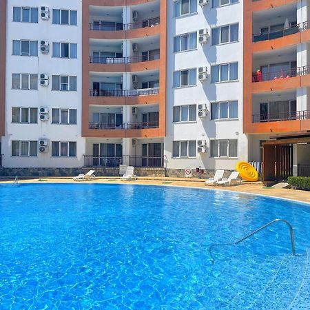 Riviera Fort Beach Apartments By Kalina Resort, Ravda Buitenkant foto