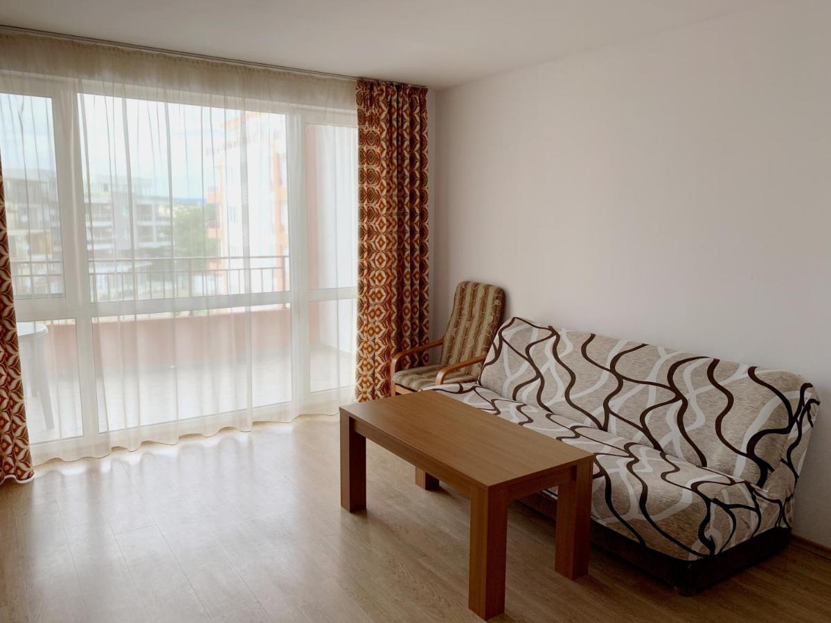 Riviera Fort Beach Apartments By Kalina Resort, Ravda Buitenkant foto
