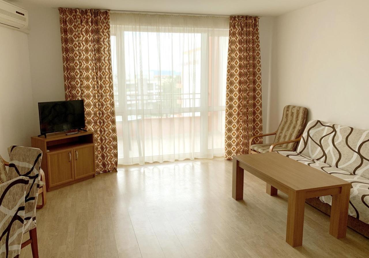 Riviera Fort Beach Apartments By Kalina Resort, Ravda Buitenkant foto
