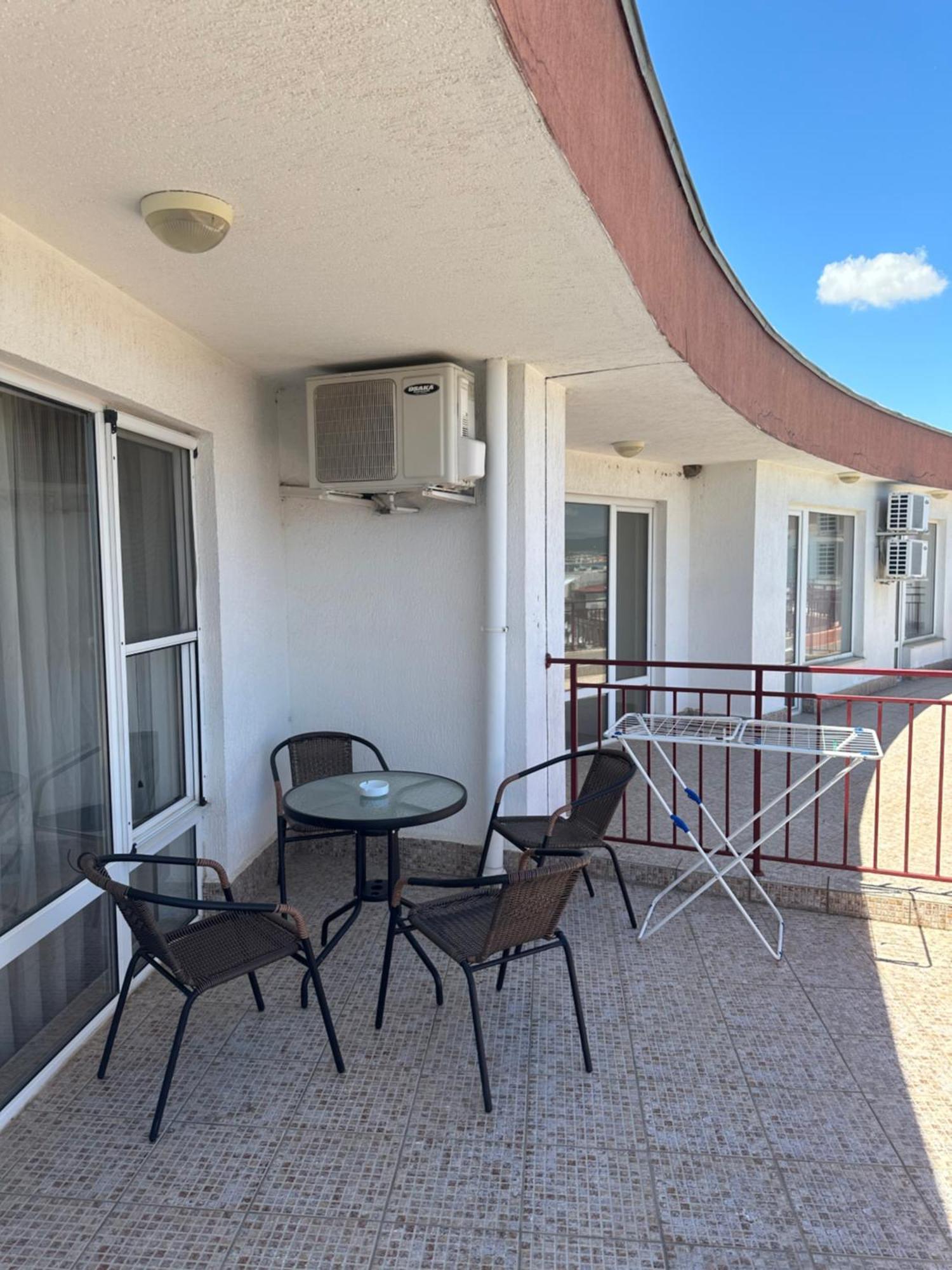 Riviera Fort Beach Apartments By Kalina Resort, Ravda Buitenkant foto