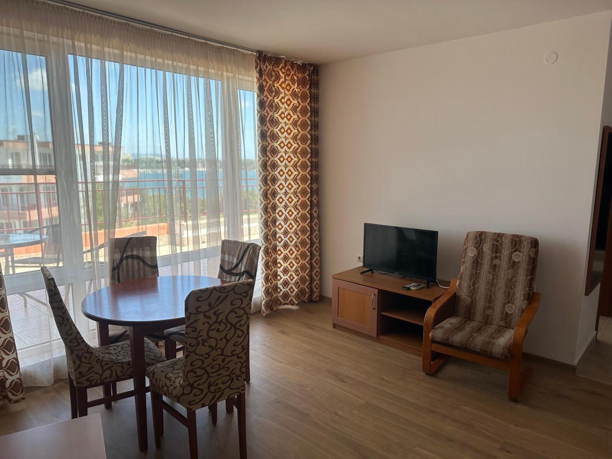 Riviera Fort Beach Apartments By Kalina Resort, Ravda Buitenkant foto