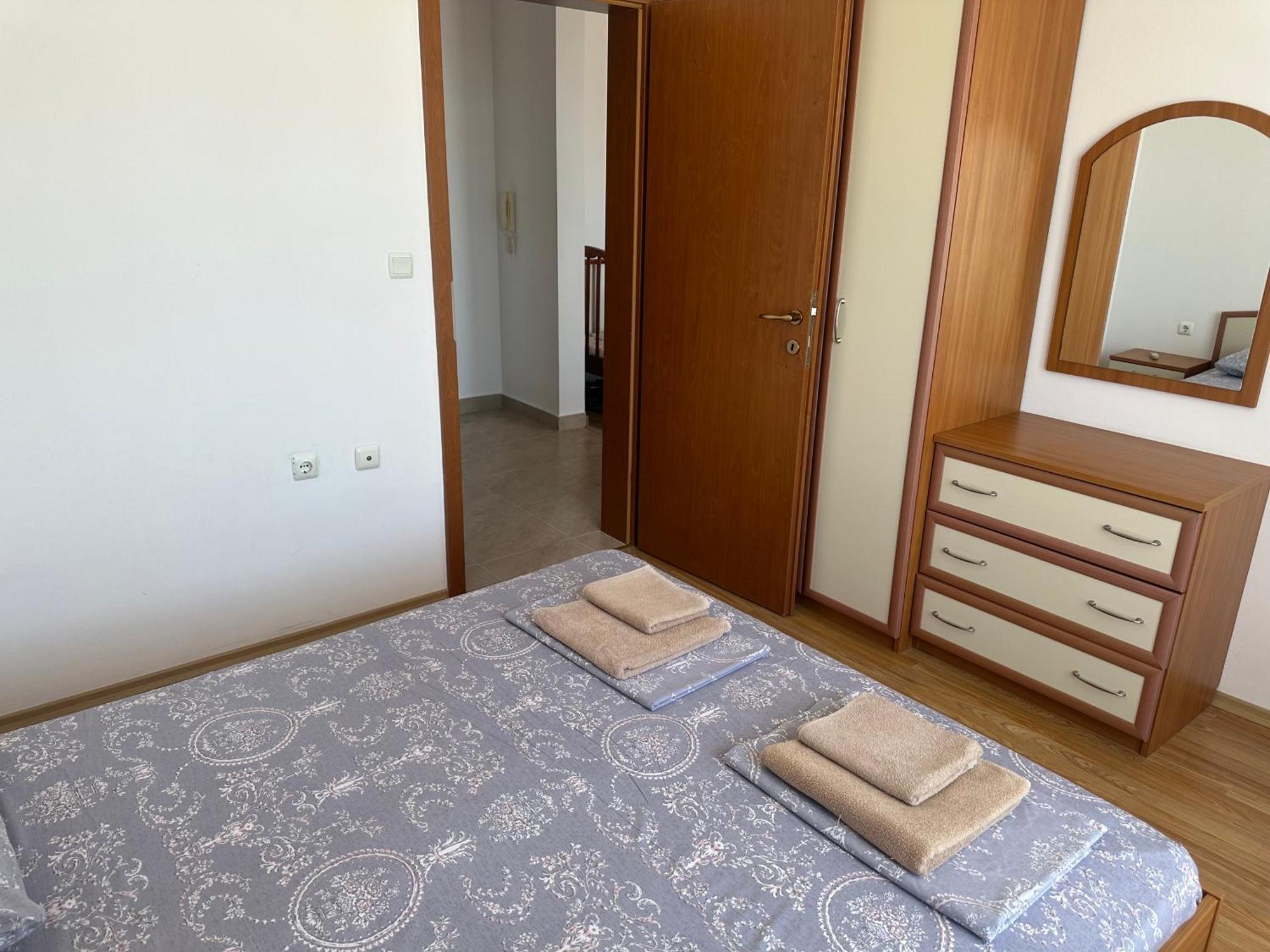 Riviera Fort Beach Apartments By Kalina Resort, Ravda Buitenkant foto