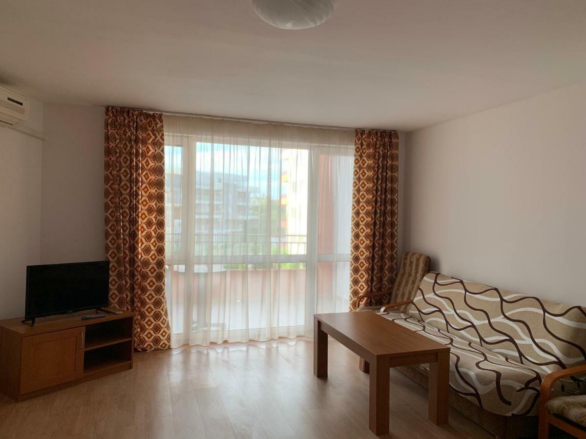 Riviera Fort Beach Apartments By Kalina Resort, Ravda Buitenkant foto