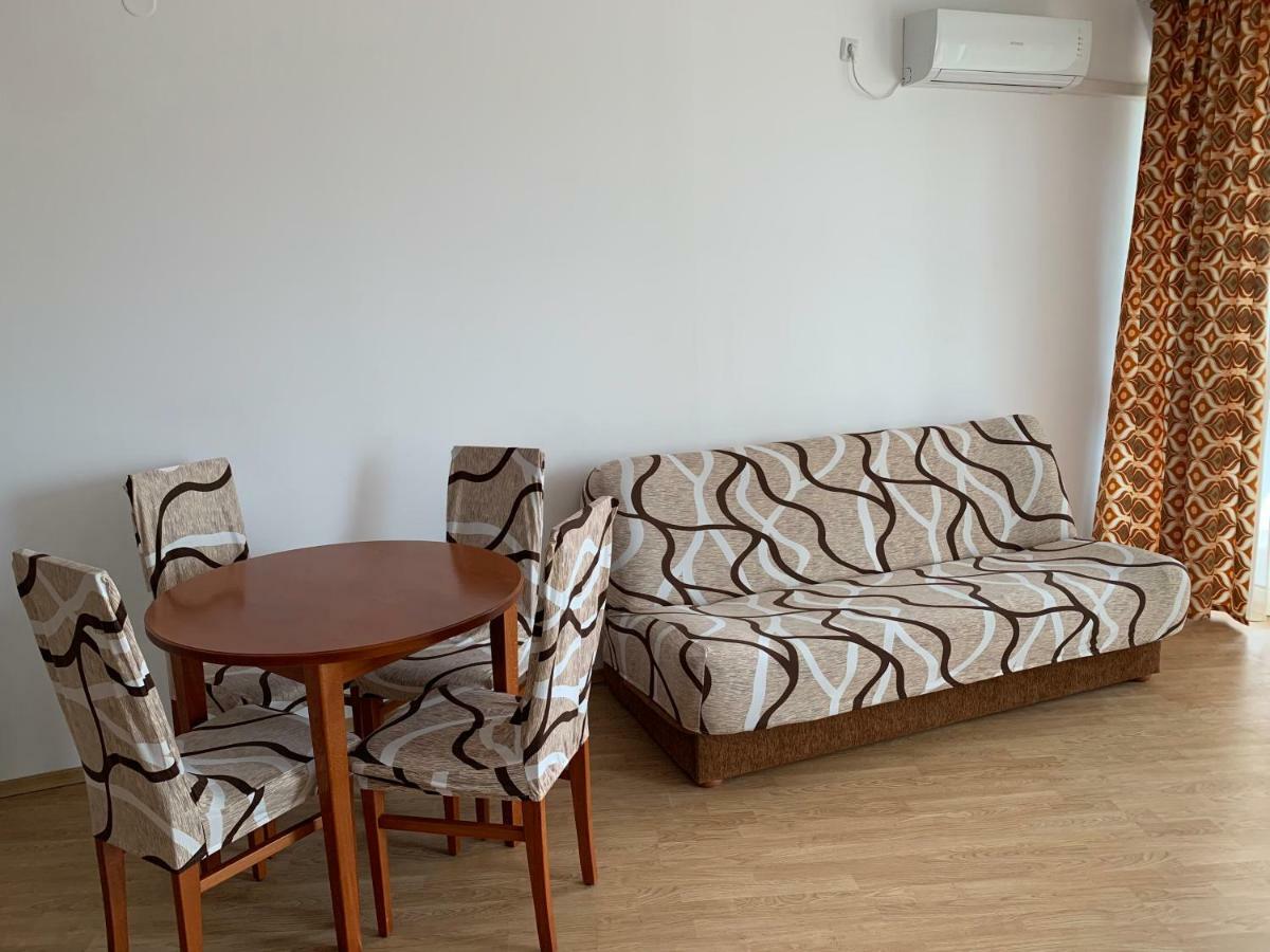Riviera Fort Beach Apartments By Kalina Resort, Ravda Buitenkant foto